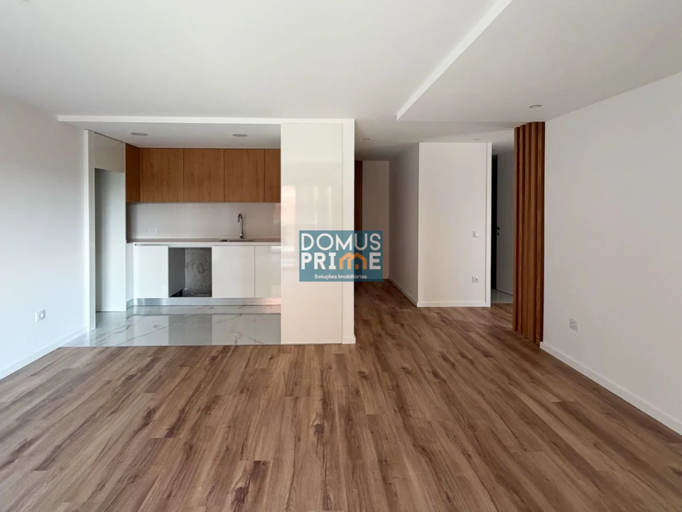 Apartamento T2 para Venda em Real, Dume e Semelhe Foto 2