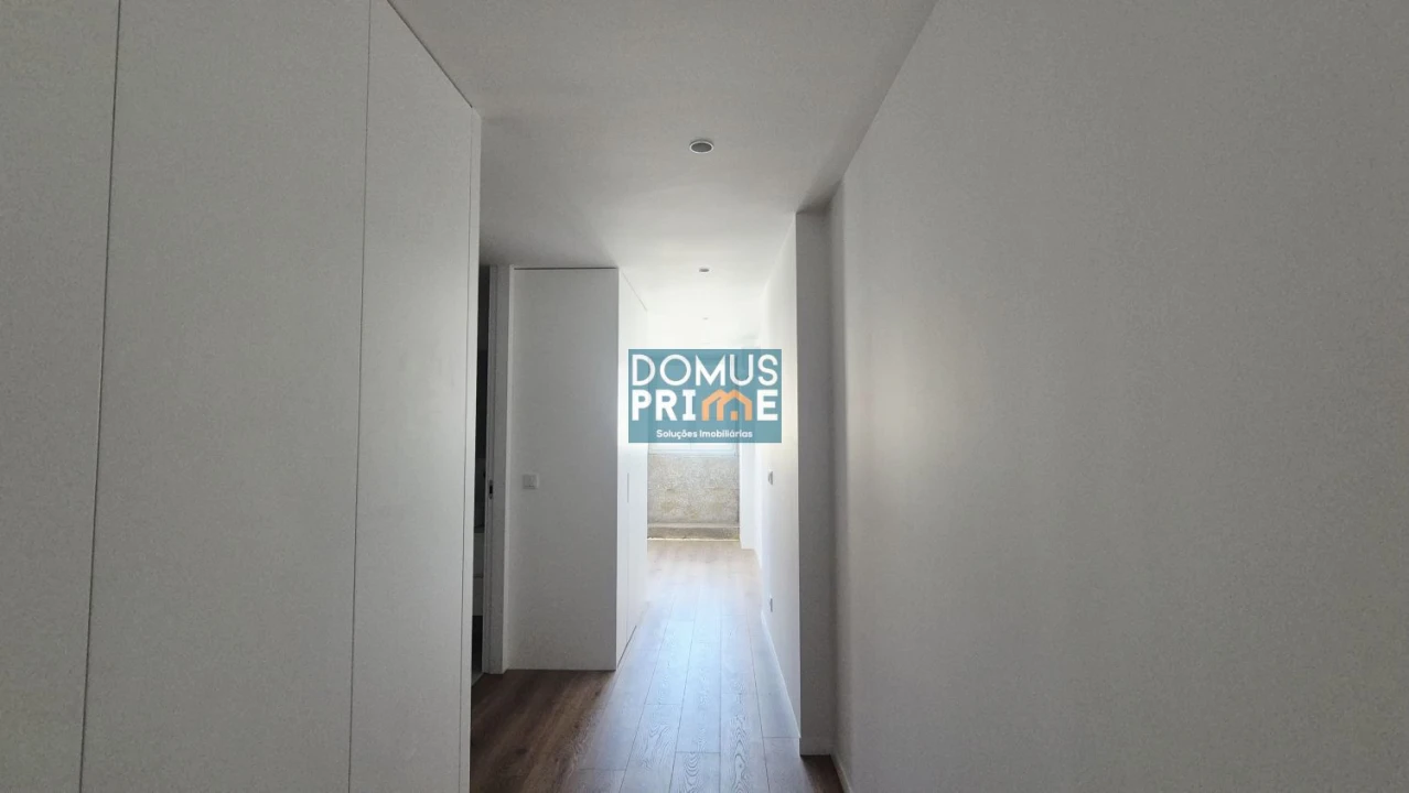 Apartamento T1 para Venda em São Vitor (Braga) Foto 4