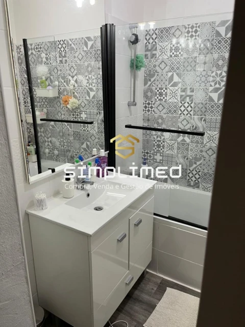 Apartamento T3 para Venda em Palhais e Coina