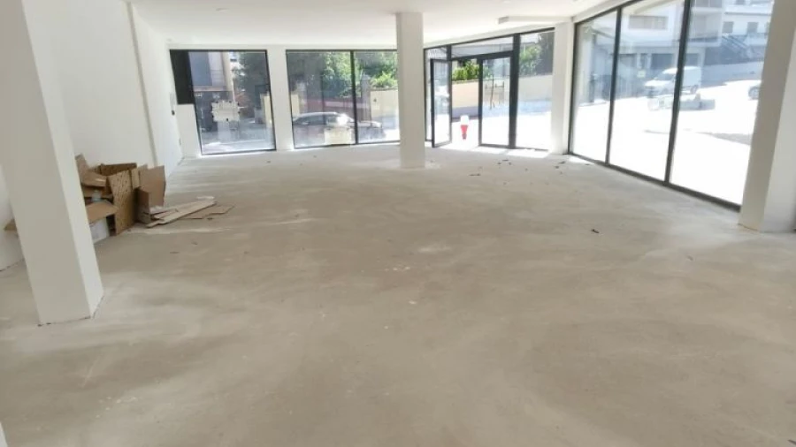 Loja para Venda em Arco de Baúlhe e Vila Nune