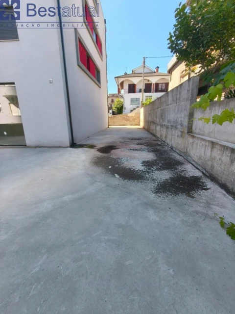 Loja para Venda em Arco de Baúlhe e Vila Nune