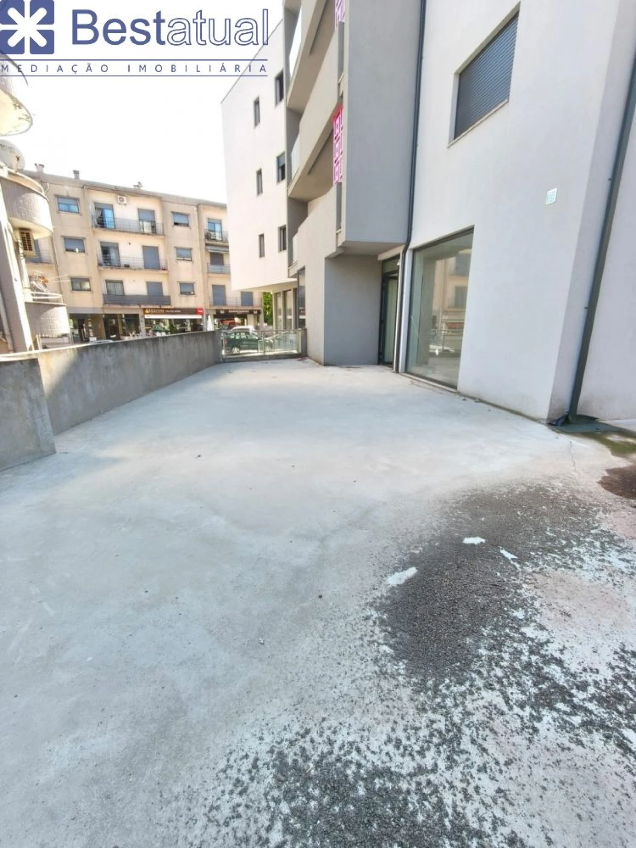 Loja para Venda em Arco de Baúlhe e Vila Nune Foto 8