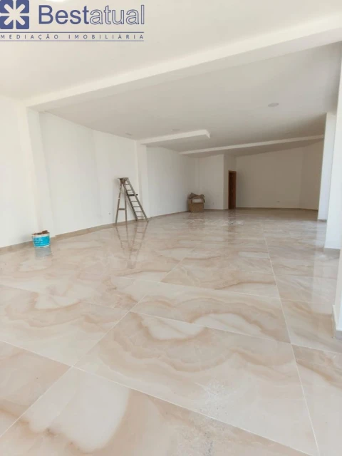 Loja para Venda em Arco de Baúlhe e Vila Nune
