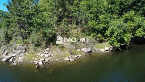 Terreno para Venda em Salvador e Santo Aleixo de Além-Tâmega