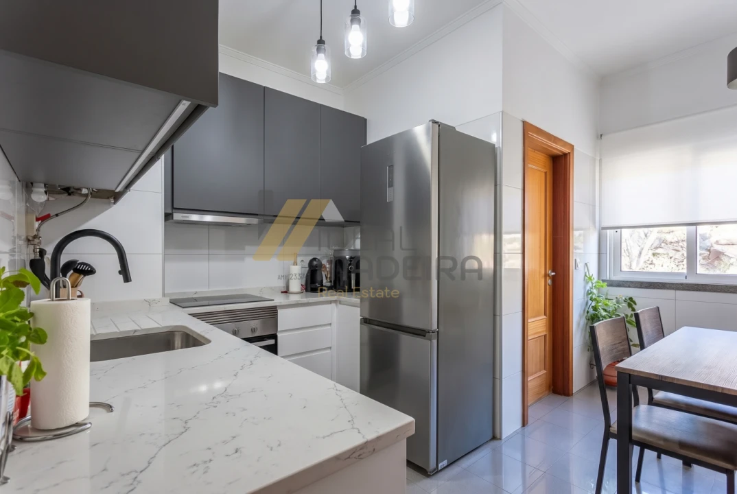 Apartamento T3 para Venda em Ribeira Brava Foto 12
