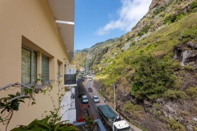 Apartamento T3 para Venda em Ribeira Brava