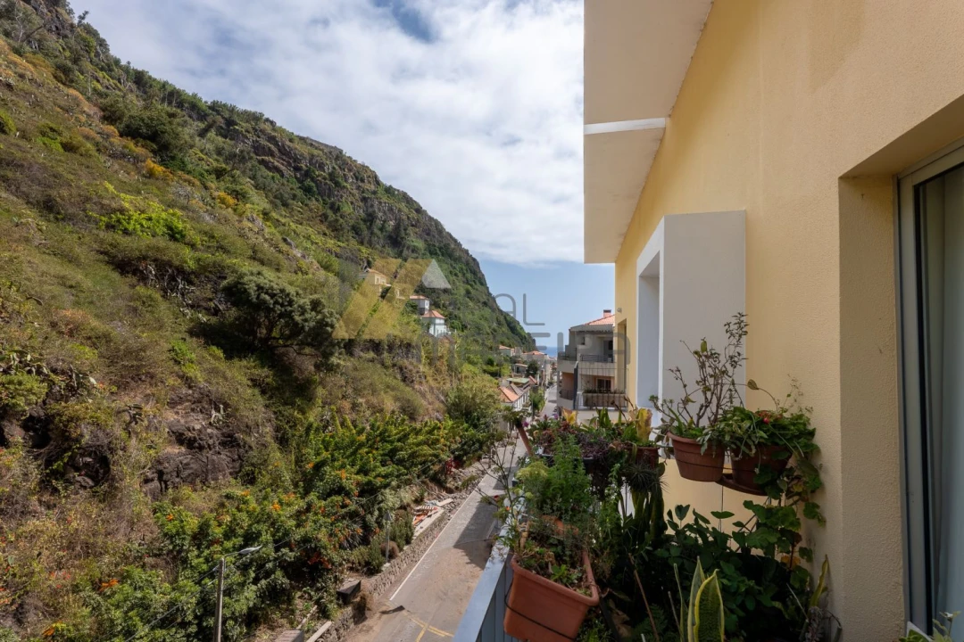 Apartamento T3 para Venda em Ribeira Brava Foto 41