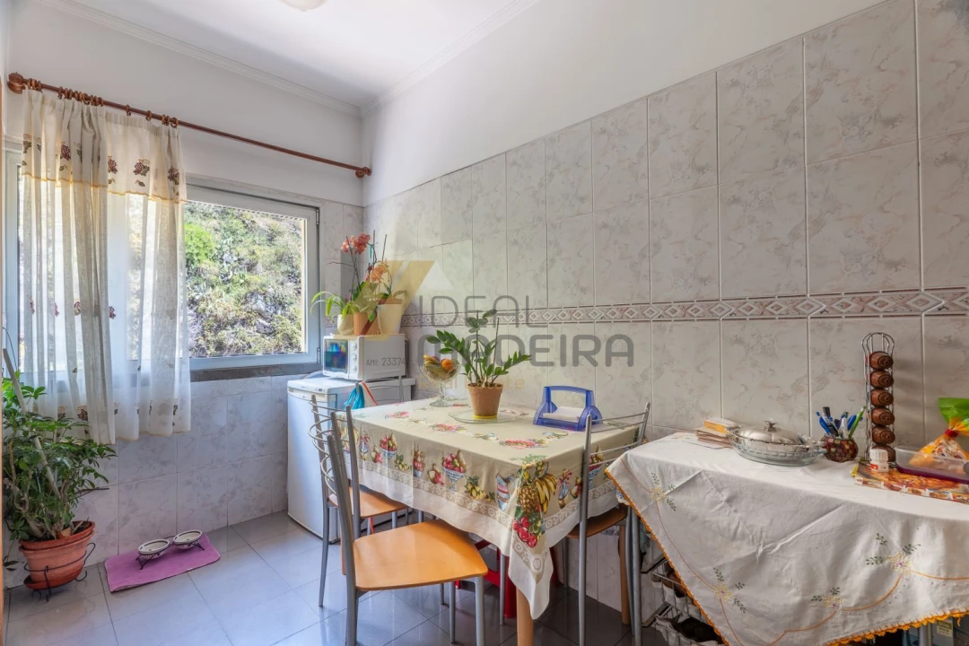 Apartamento T3 para Venda em Ribeira Brava Foto 17