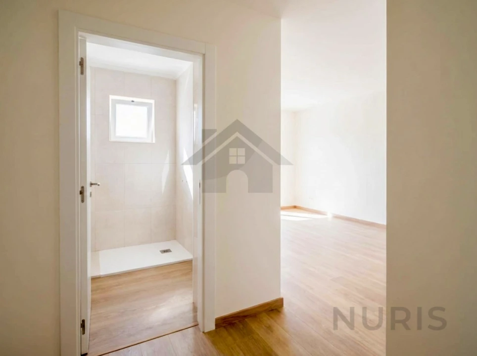 Apartamento T2 para Arrendamento em Portimão Foto 6