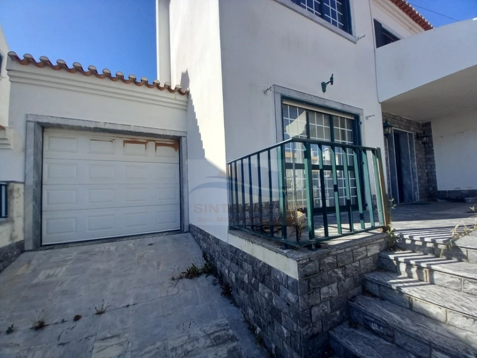 Moradia T5 para Venda em Santo Isidoro Foto 4