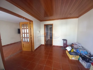Moradia T5 para Venda em Santo Isidoro