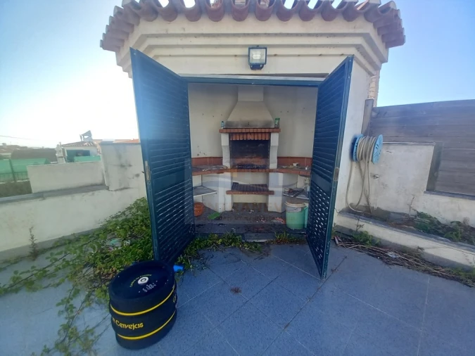 Moradia T5 para Venda em Santo Isidoro Foto 16