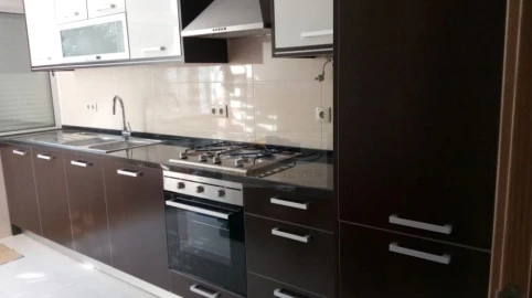 Apartamento T2 para Venda em Águas Livres