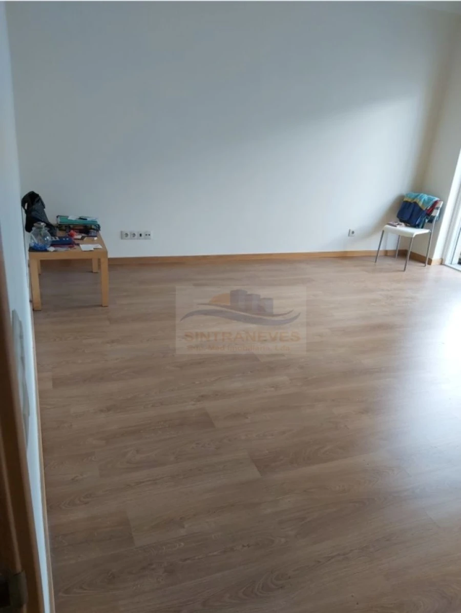 Apartamento T2 para Venda em Águas Livres Foto 6