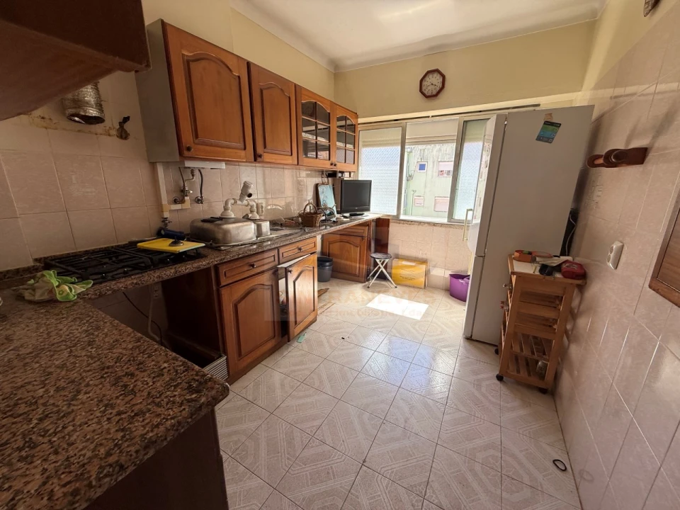 Apartamento T3 para Venda em Venteira Foto 9