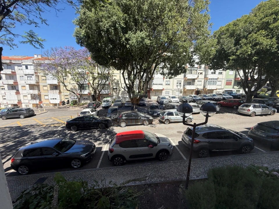 Apartamento T3 para Venda em Venteira Foto 2