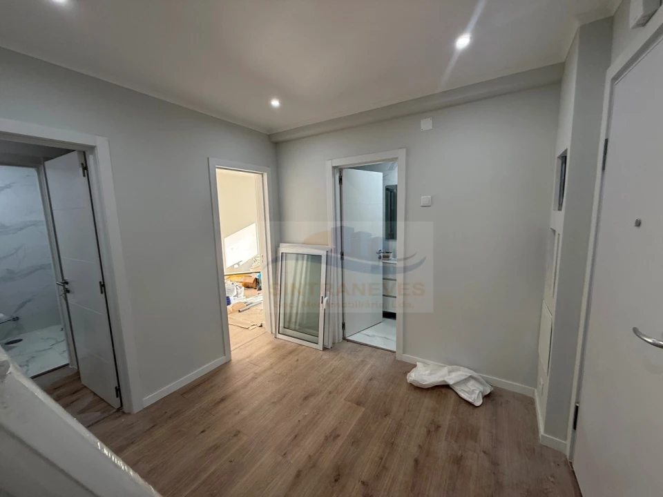 Apartamento T3 para Venda em Venteira Foto 8