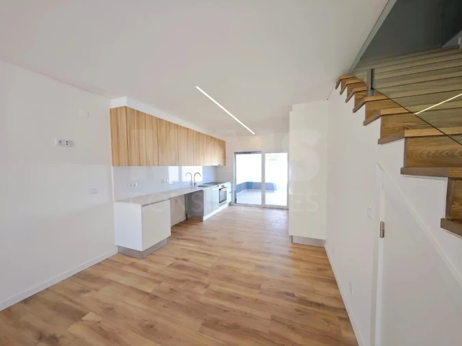 Moradia T4 para Venda em Lourinhã e Atalaia Foto 3