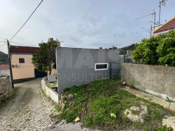 Moradia T2 para Venda em Alhandra, São João dos Montes e Calhandriz