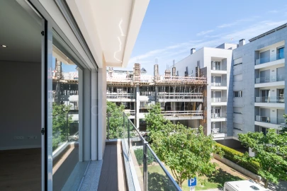 Apartamento T3 para Venda em Carcavelos e Parede