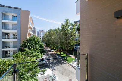 Apartamento T3 para Venda em Carcavelos e Parede