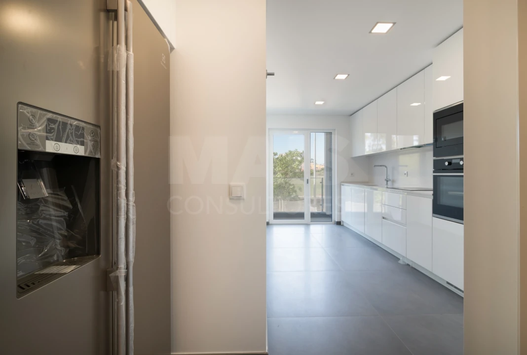 Apartamento T3 para Venda em Carcavelos e Parede Foto 7