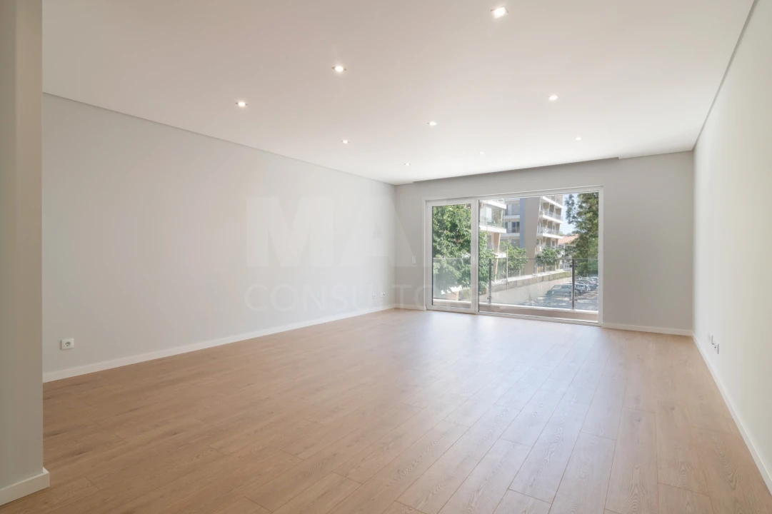 Apartamento T3 para Venda em Carcavelos e Parede Foto 8