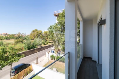 Apartamento T3 para Venda em Carcavelos e Parede