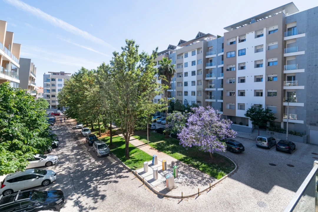 Apartamento T3 para Venda em Carcavelos e Parede Foto 2
