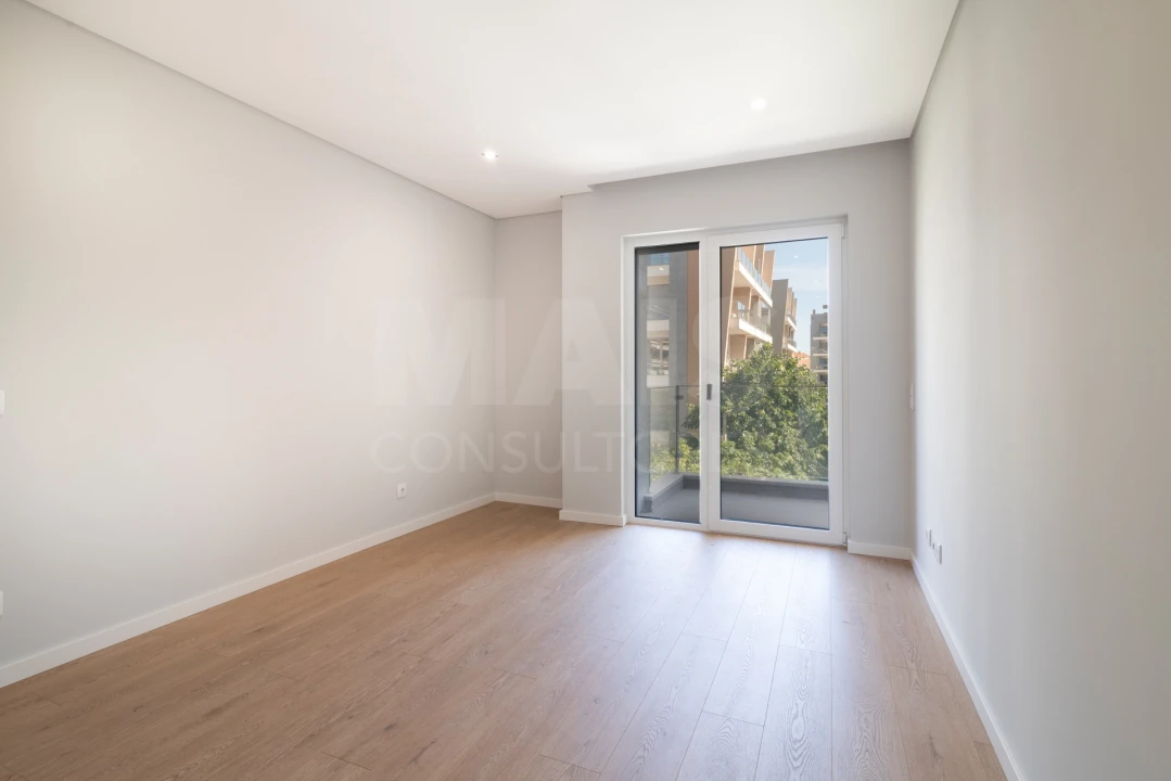 Apartamento T3 para Venda em Carcavelos e Parede Foto 3