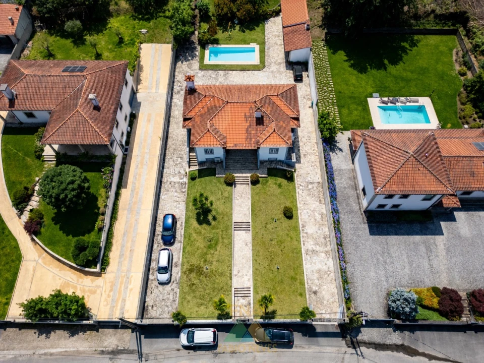 Moradia T4 para Venda em Correlhã Foto 10