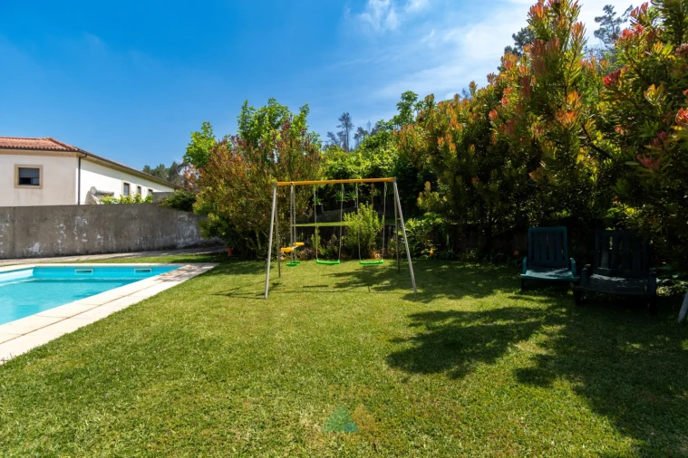 Moradia T4 para Venda em Correlhã Foto 19