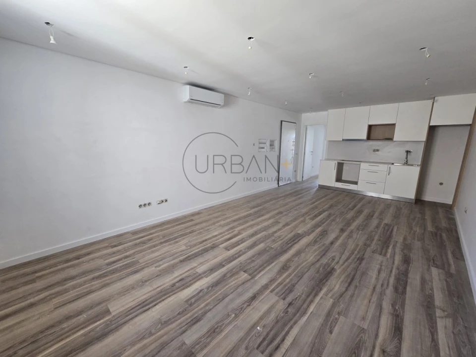 Apartamento T2 para Venda em Viseu Foto 1