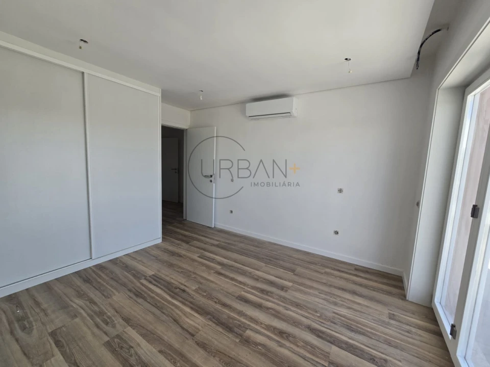 Apartamento T2 para Venda em Viseu Foto 6