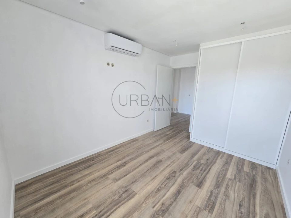 Apartamento T2 para Venda em Viseu Foto 9
