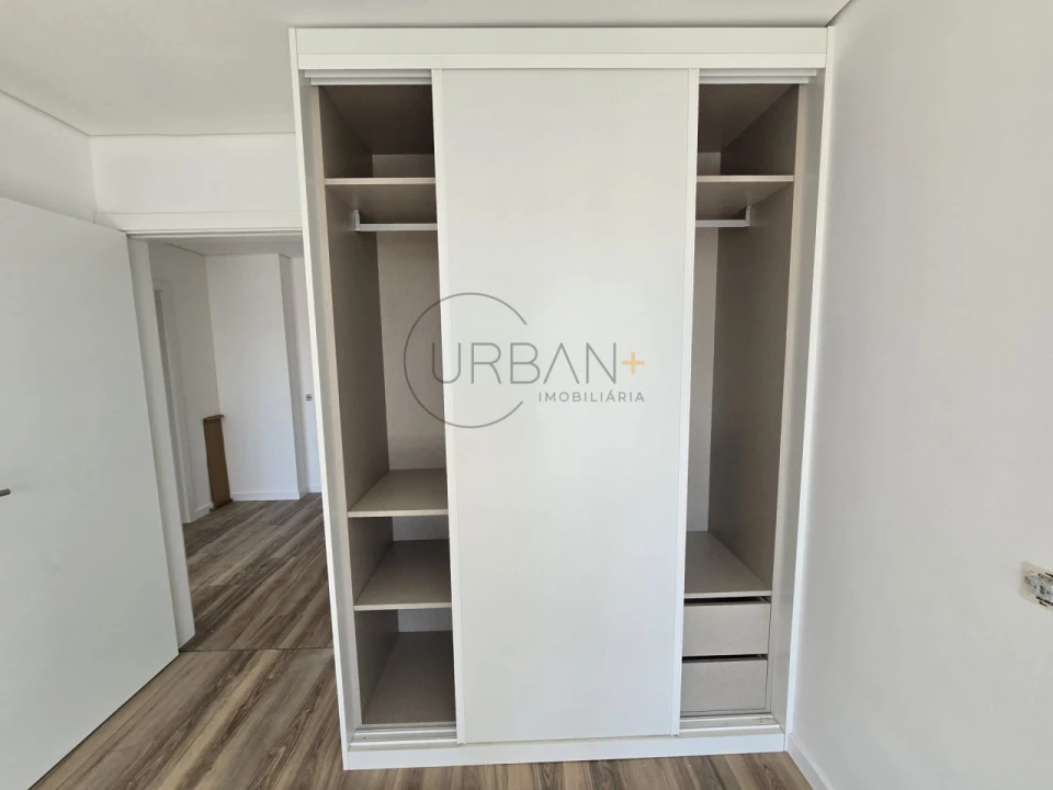 Apartamento T2 para Venda em Viseu Foto 5