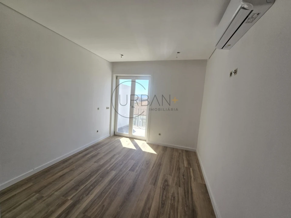 Apartamento T2 para Venda em Viseu Foto 7