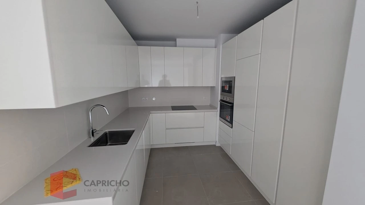 Apartamento T3 para Venda em Montijo e Afonsoeiro Foto 2