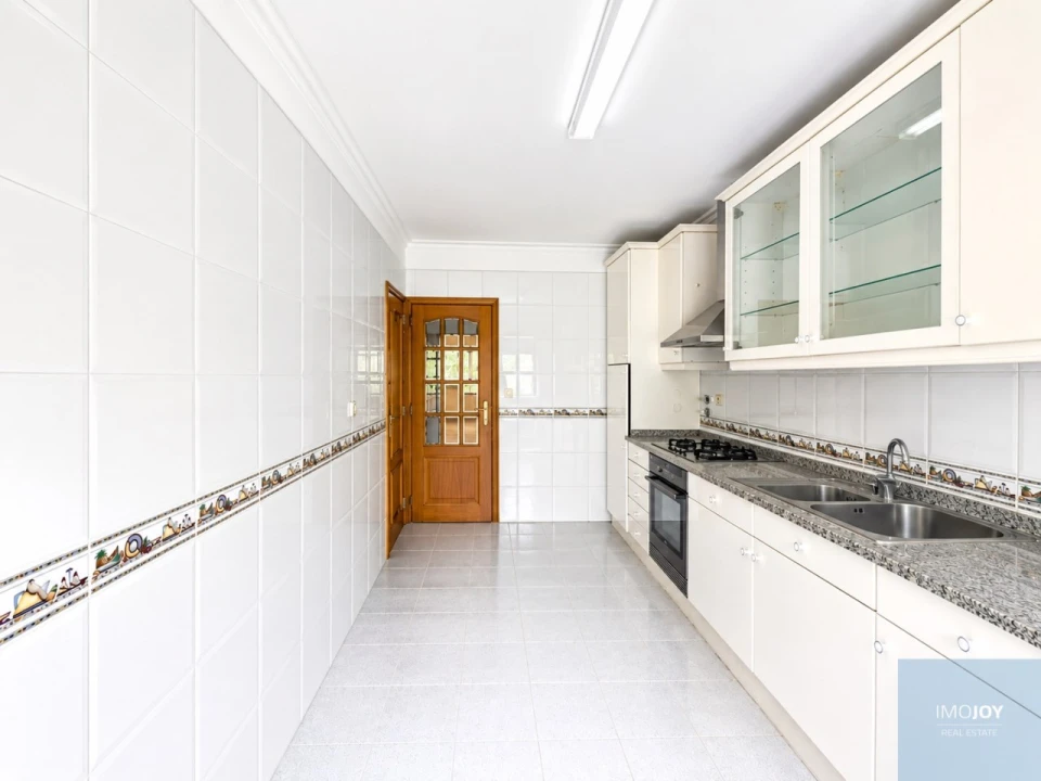 Apartamento T3 para Arrendamento em Sacavém e Prior Velho Foto 4