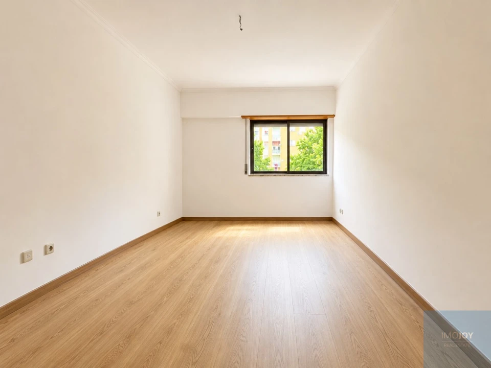 Apartamento T3 para Arrendamento em Sacavém e Prior Velho Foto 10