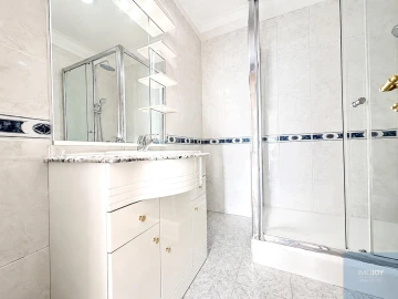 Apartamento T3 para Arrendamento em Sacavém e Prior Velho