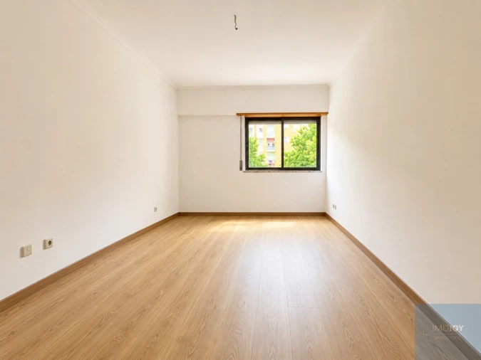 Apartamento T3 para Arrendamento em Sacavém e Prior Velho Foto 10