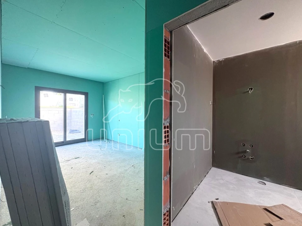 Moradia T3 para Venda em Alvarães Foto 9