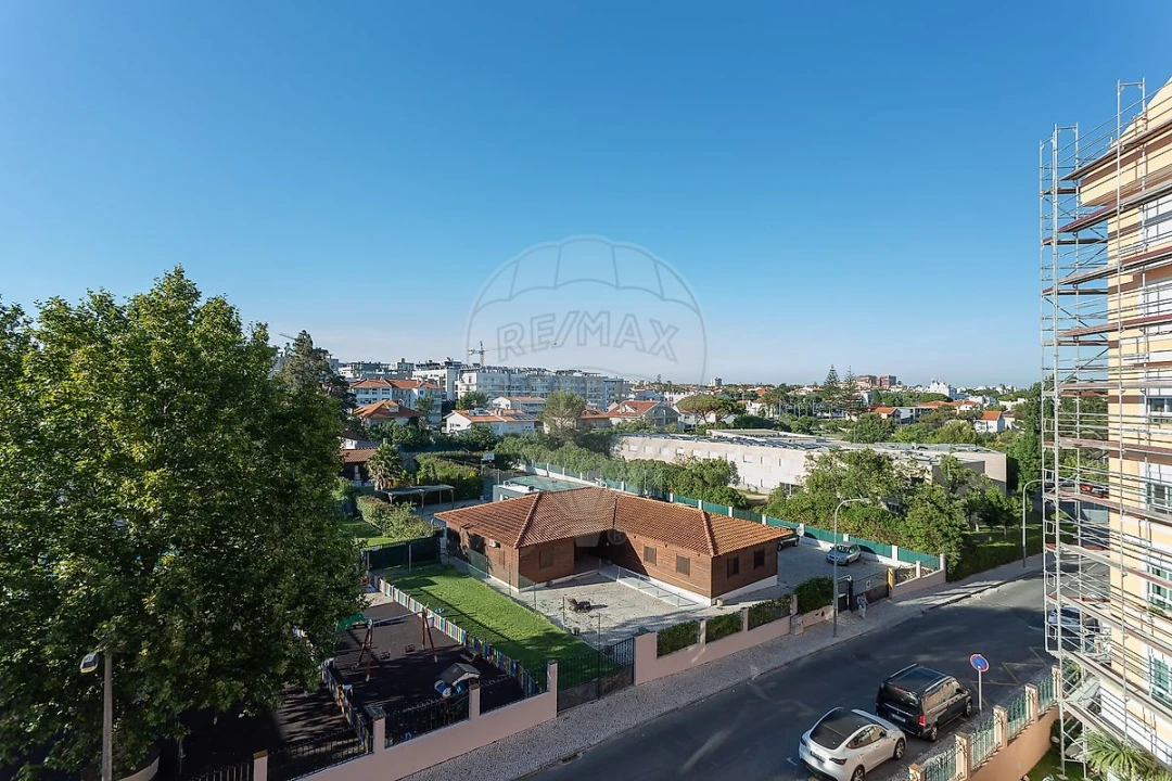 Apartamento T3 para Venda em Carcavelos e Parede Foto 26