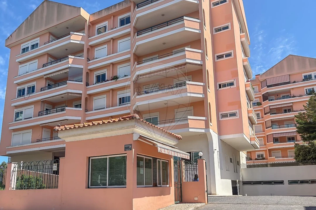 Apartamento T3 para Venda em Carcavelos e Parede Foto 10