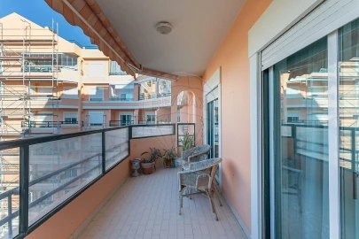 Apartamento T3 para Venda em Carcavelos e Parede