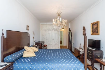 Apartamento T3 para Venda em Carcavelos e Parede