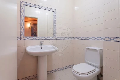 Apartamento T3 para Venda em Carcavelos e Parede