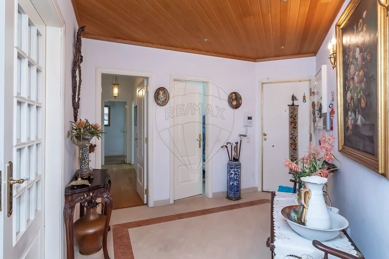 Apartamento T3 para Venda em Carcavelos e Parede Foto 11
