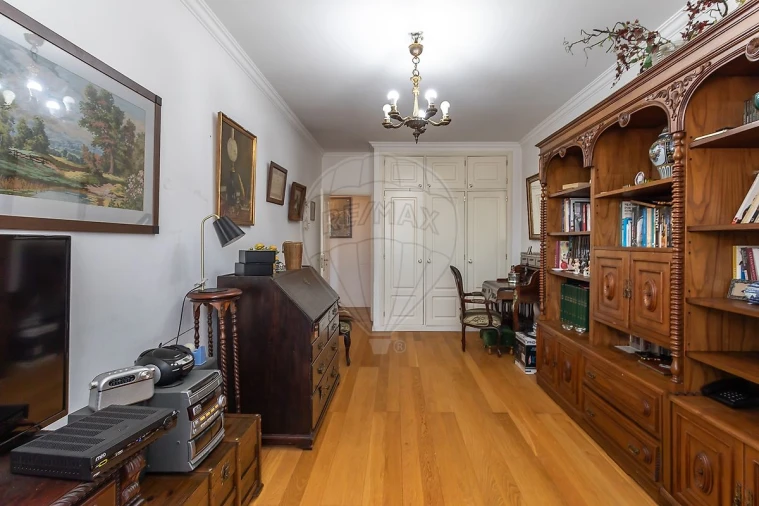 Apartamento T3 para Venda em Carcavelos e Parede Foto 7